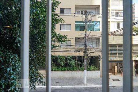 Apartamento à venda com 250m², 3 quartos e 1 vaga Apartamento à venda com 250m², 3 quartos e 1 vagaVaranda