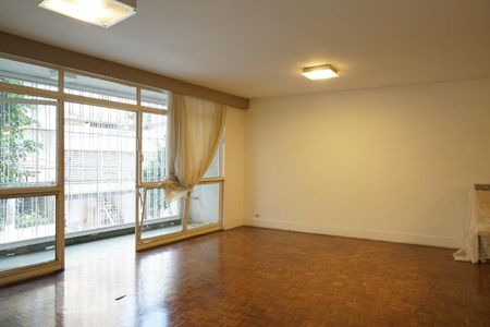 Apartamento à venda com 250m², 3 quartos e 1 vagaSala