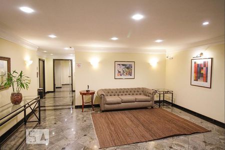 Apartamento à venda com 42m², 1 quarto e 1 vagaHall de Entrada