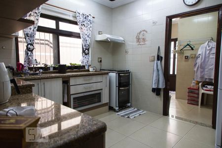 Casa à venda com 315m², 3 quartos e 5 vagas Casa à venda com 315m², 3 quartos e 5 vagasCozinha