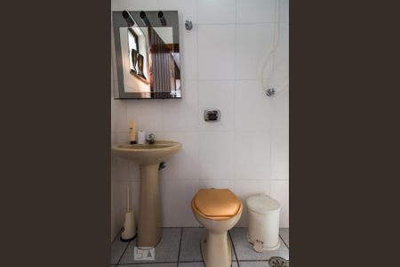 Casa à venda com 315m², 3 quartos e 5 vagas Casa à venda com 315m², 3 quartos e 5 vagasBanheiro 2