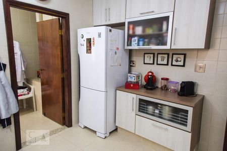 Casa à venda com 315m², 3 quartos e 5 vagas Casa à venda com 315m², 3 quartos e 5 vagasCozinha