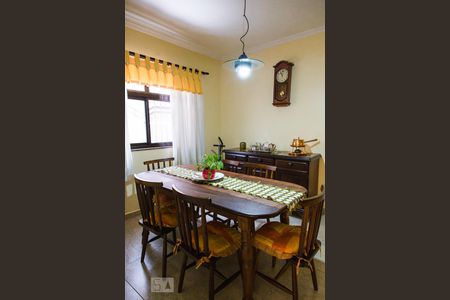 Casa à venda com 315m², 3 quartos e 5 vagas Casa à venda com 315m², 3 quartos e 5 vagasSala de Jantar