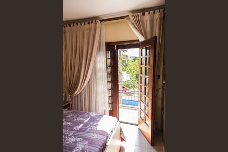 Casa à venda com 315m², 3 quartos e 5 vagas Casa à venda com 315m², 3 quartos e 5 vagasSuíte