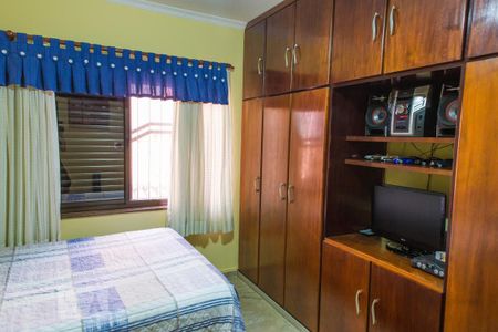 Casa à venda com 315m², 3 quartos e 5 vagas Casa à venda com 315m², 3 quartos e 5 vagasQuarto 1