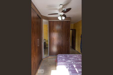 Casa à venda com 315m², 3 quartos e 5 vagas Casa à venda com 315m², 3 quartos e 5 vagasSuíte