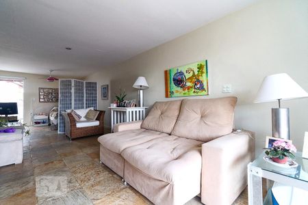 Apartamento à venda com 300m², 4 quartos e 2 vagas Apartamento à venda com 300m², 4 quartos e 2 vagasCobertura - Sala