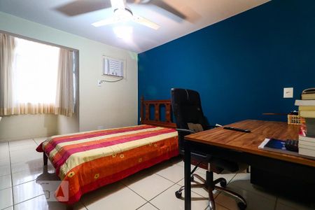 Apartamento à venda com 300m², 4 quartos e 2 vagas Apartamento à venda com 300m², 4 quartos e 2 vagasQuarto 2