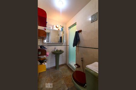 Apartamento à venda com 300m², 4 quartos e 2 vagas Apartamento à venda com 300m², 4 quartos e 2 vagasBanheiro cobertura