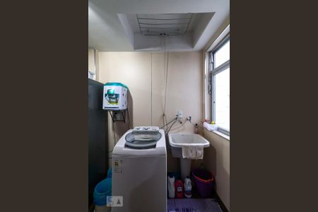 Apartamento à venda com 300m², 4 quartos e 2 vagas Apartamento à venda com 300m², 4 quartos e 2 vagasÁrea de Serviço