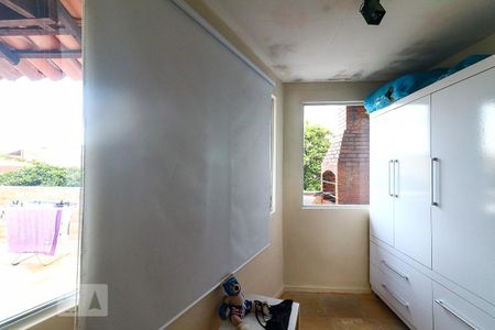 Apartamento à venda com 300m², 4 quartos e 2 vagas Apartamento à venda com 300m², 4 quartos e 2 vagasCloset