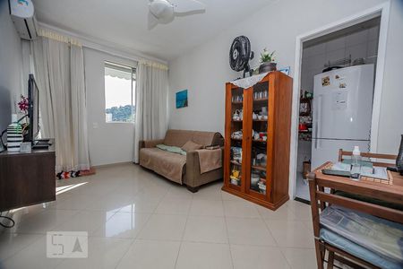 Sala de Apartamento com 1 quarto, 27m² Fonseca