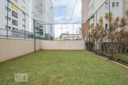 Apartamento para alugar com 50m², 2 quartos e 1 vaga Apartamento para alugar com 50m², 2 quartos e 1 vagaÁrea Comum - Campo de Futebol