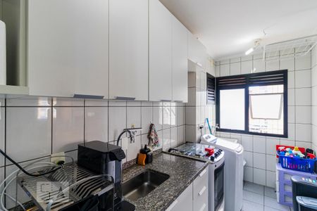 Apartamento para alugar com 38m², 1 quarto e 1 vaga Apartamento para alugar com 38m², 1 quarto e 1 vagaCozinha - Armários