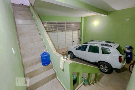 Casa à venda com 133m², 3 quartos e 2 vagasEntrada
