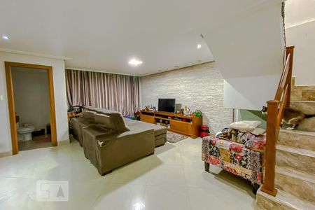 Sala de casa à venda com 3 quartos, 133m² em Capão do Embira, São Paulo