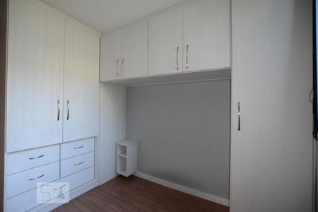 Quarto 1 de apartamento à venda com 2 quartos, 45m² em Parada de Lucas, Rio de Janeiro