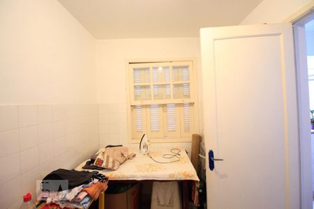 Casa à venda com 164m², 3 quartos e 5 vagasEdícula - Quarto de serviço