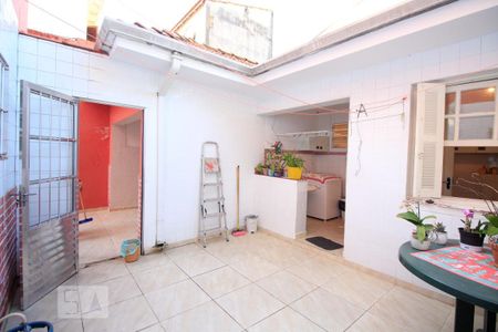 Casa à venda com 164m², 3 quartos e 5 vagasQuintal