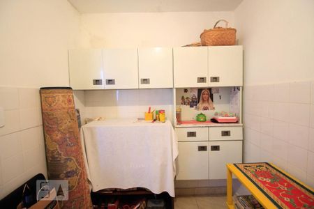 Casa à venda com 164m², 3 quartos e 5 vagasEdícula - Quarto de serviço