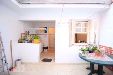 Casa à venda com 164m², 3 quartos e 5 vagasQuintal