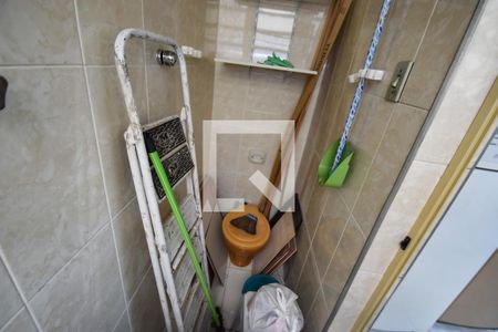 Apartamento para alugar com 73m², 2 quartos e 1 vaga Apartamento para alugar com 73m², 2 quartos e 1 vagaBanheiro de Serviço