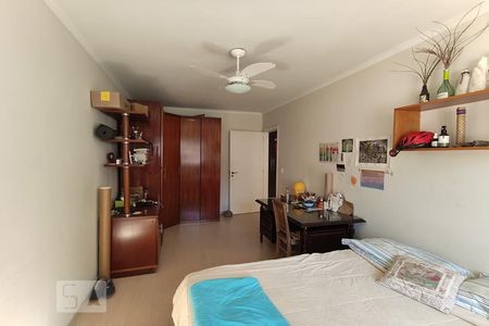 Casa à venda com 380m², 4 quartos e 3 vagasQuarto 4