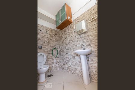 Apartamento para alugar com 52m², 1 quarto e sem vaga Apartamento para alugar com 52m², 1 quarto e sem vagaBanheiro