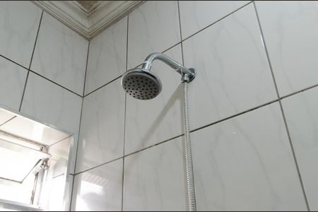 Casa à venda com 197m², 3 quartos e 2 vagasBanheiro