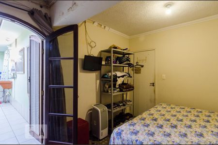 Casa à venda com 197m², 3 quartos e 2 vagasQuarto 2