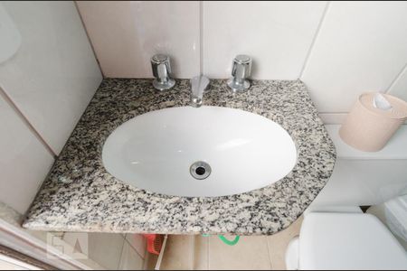 Casa à venda com 197m², 3 quartos e 2 vagasBanheiro de serviço