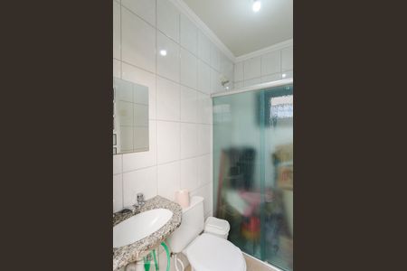 Casa à venda com 197m², 3 quartos e 2 vagasBanheiro de serviço