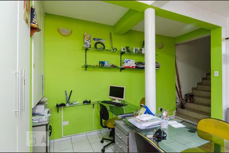 Casa à venda com 197m², 3 quartos e 2 vagasHome office