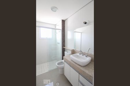 Apartamento para alugar com 105m², 3 quartos e 3 vagasBanheiro do Quarto 1