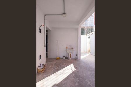 Casa à venda com 225m², 1 quarto e 2 vagas Casa à venda com 225m², 1 quarto e 2 vagasEdícula - Lavanderia