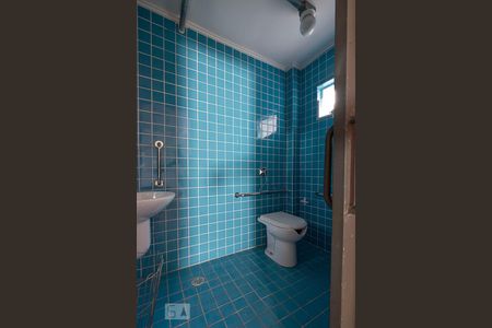 Casa à venda com 225m², 1 quarto e 2 vagas Casa à venda com 225m², 1 quarto e 2 vagasBanheiro 2