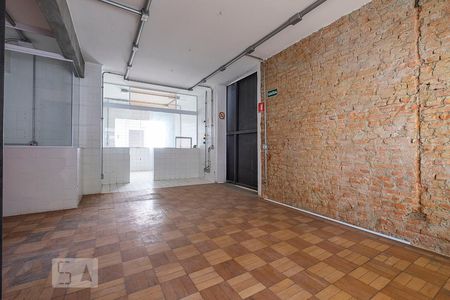 Casa para alugar com 225m², 1 quarto e 2 vagasSala