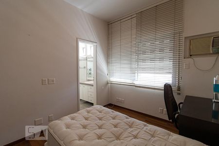 Apartamento à venda com 232m², 4 quartos e 3 vagasSuíte 3