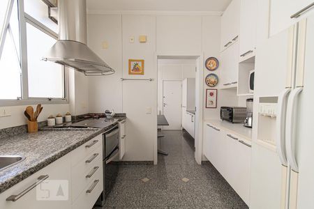 Apartamento à venda com 232m², 4 quartos e 3 vagasCozinha