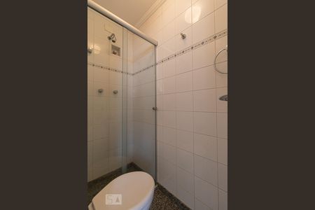 Apartamento à venda com 232m², 4 quartos e 3 vagasBanheiro de Serviço