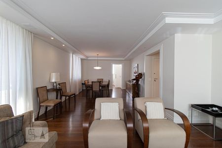 Apartamento à venda com 232m², 4 quartos e 3 vagasSala