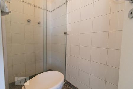 Apartamento à venda com 232m², 4 quartos e 3 vagasBanheiro de Serviço