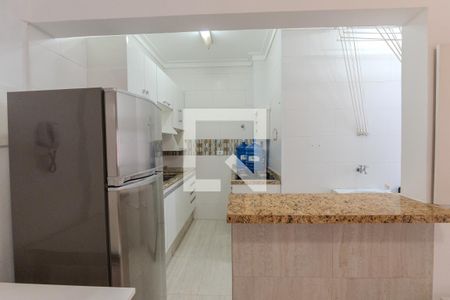 Cozinha e Área de Serviço de apartamento para alugar com 1 quarto, 42m² em Bela Vista, São Paulo