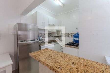 Cozinha e Área de Serviço de apartamento para alugar com 1 quarto, 42m² em Bela Vista, São Paulo