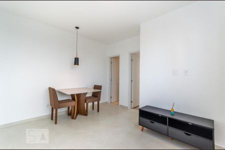 Sala de apartamento para alugar com 1 quarto, 44m² em Ponta da Praia, Santos