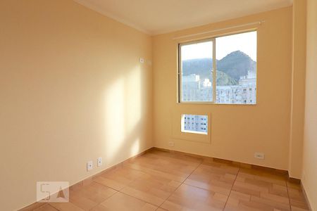 Quarto 1 de apartamento para alugar com 2 quartos, 48m² em Curicica, Rio de Janeiro