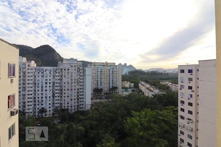Vista da sala de apartamento à venda com 2 quartos, 48m² em Curicica, Rio de Janeiro