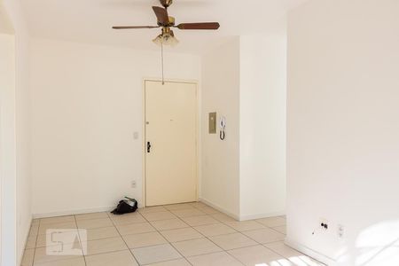 Sala de apartamento à venda com 2 quartos, 60m² em Glória, Porto Alegre