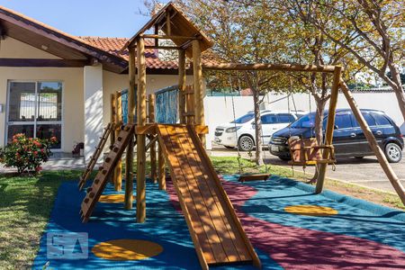 Apartamento à venda com 60m², 2 quartos e sem vagaÁrea Comum - Playground