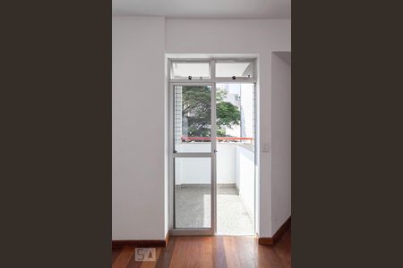 Varanda da sala  de apartamento à venda com 3 quartos, 100m² em São Pedro, Belo Horizonte